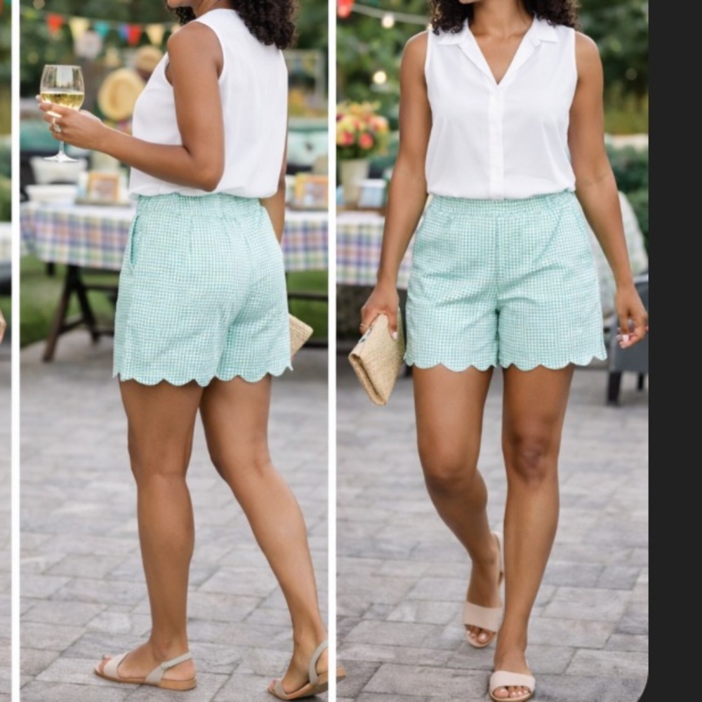 Mint Green Scalloped Women's Shorts